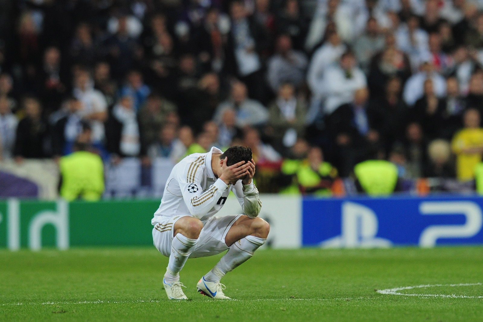 Mourinho và Ronaldo từng đau khổ tại Real