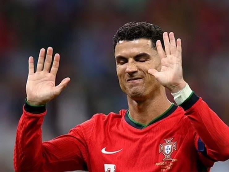 Ronaldo hy vọng sẽ tiếp tục dẫn dắt đội tuyển Bồ Đào Nha ở những trận đấu sau này. Ảnh: Getty